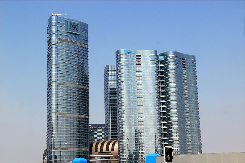 銀泰中心不銹鋼水箱安裝